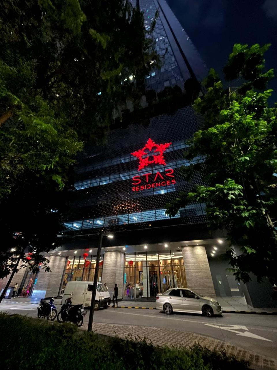 Star Holiday Sky Pool Klcc Kuala Lumpur Exterior photo
